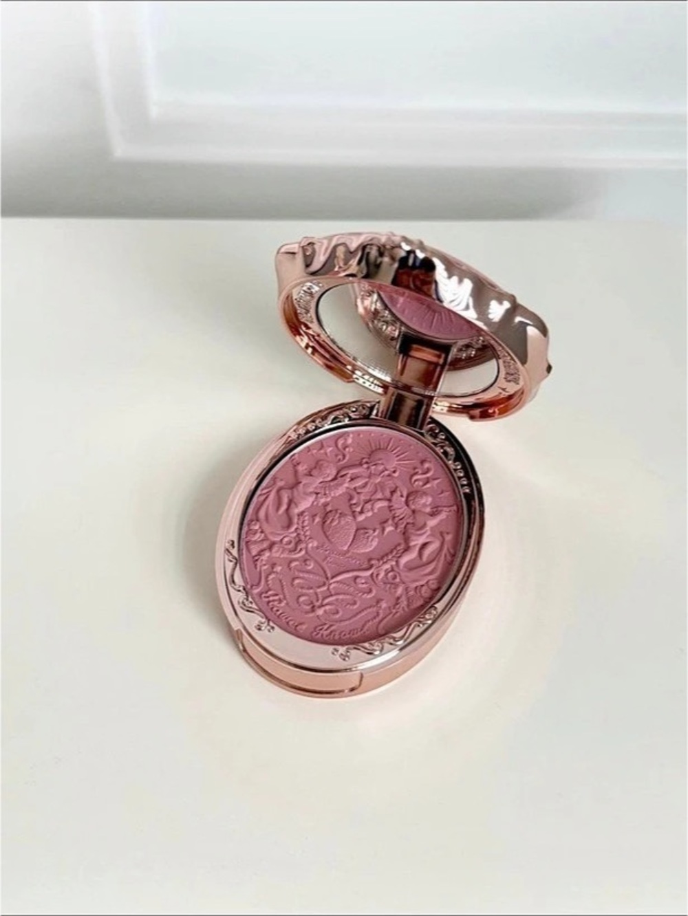 Strawberry Rococo make up bundle - Picture 4 of 5